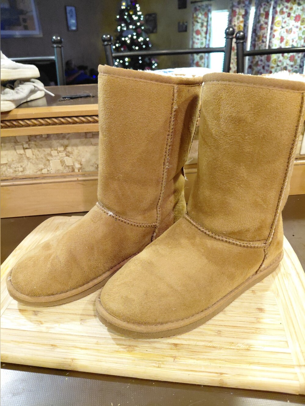 Apres Stephanie Chestnut Classic Women's Boot